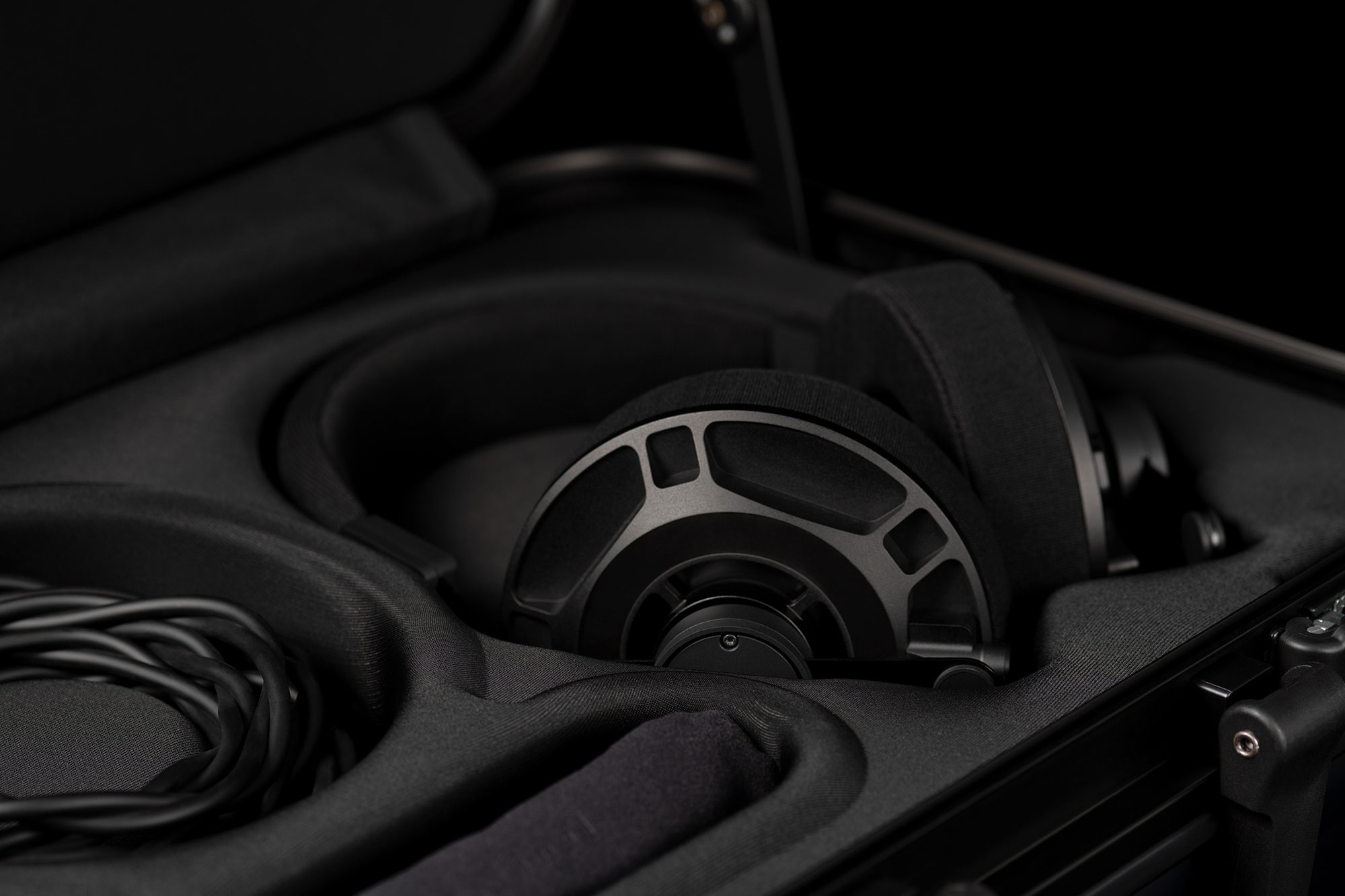 Final D7000 headphones introduce AFDS planar magnetic driver technology 4 20240404204429 2024 04