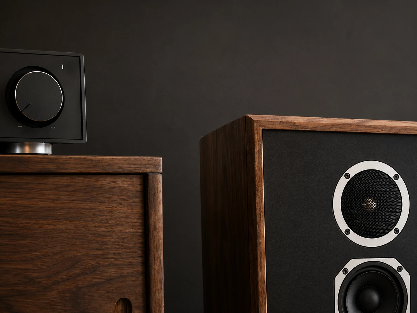 KLH Model Four Brings Three-Way Design to a Slim, Sealed Floorstander 2 The new product features a closed-box design and a three-way driver configuration: an 8-inch woofer with a pulp-and-paper cone, a 4-inch midrange driver with the same cone material, and a 1-inch aluminum dome tweeter.